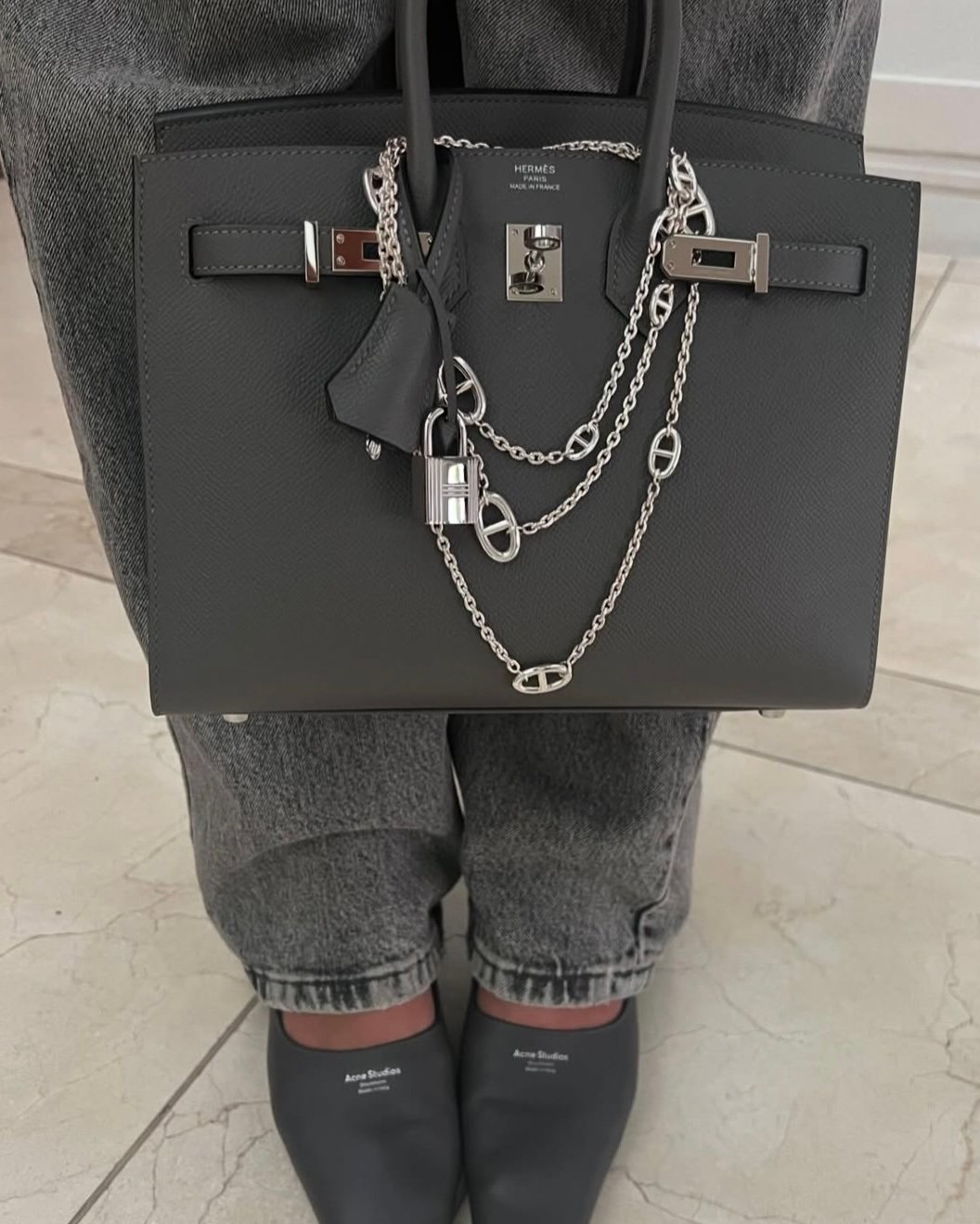 hermès farandole necklace styling