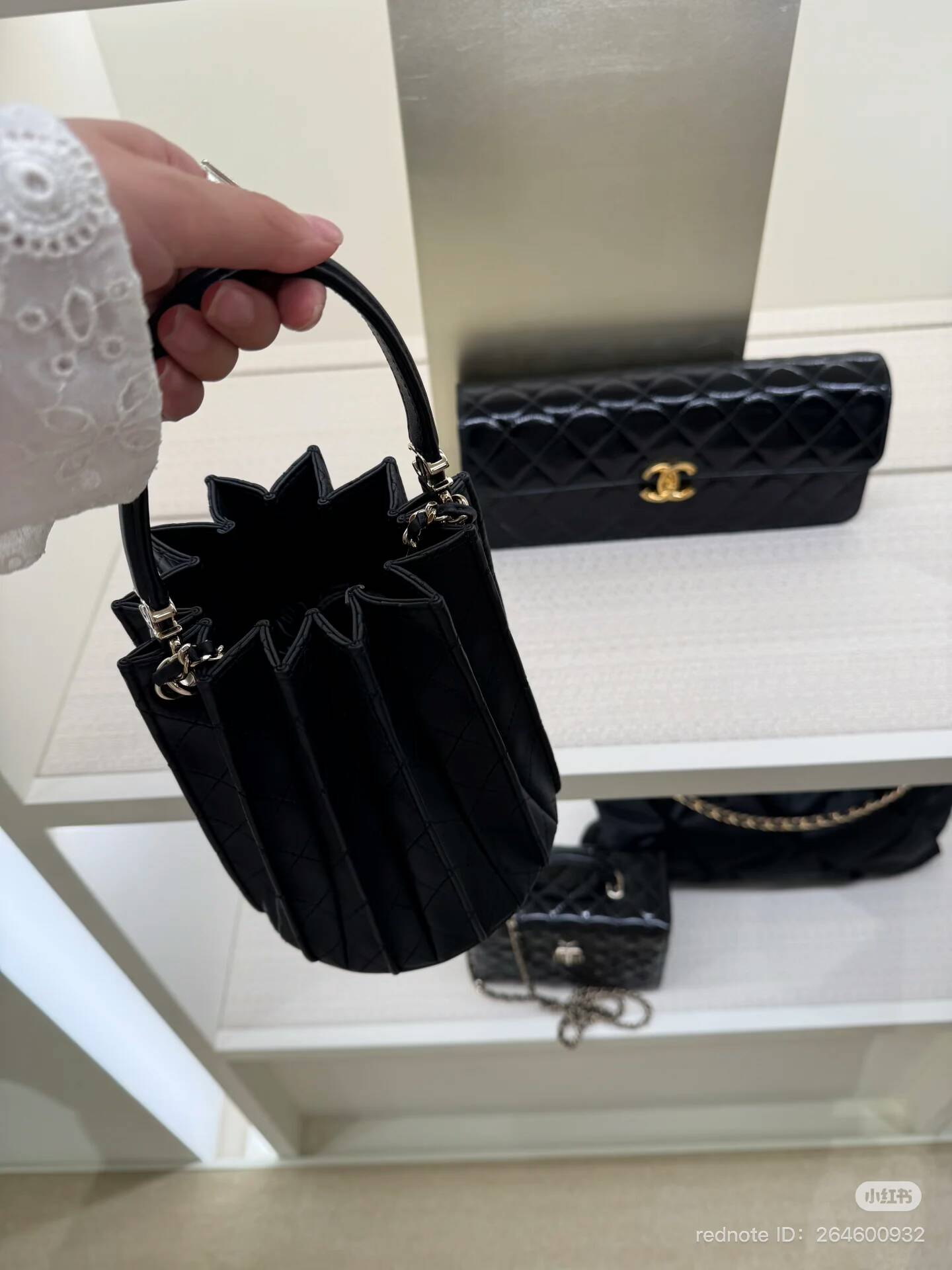 Chanel Métiers d’Art 2024/25 new handbag collection