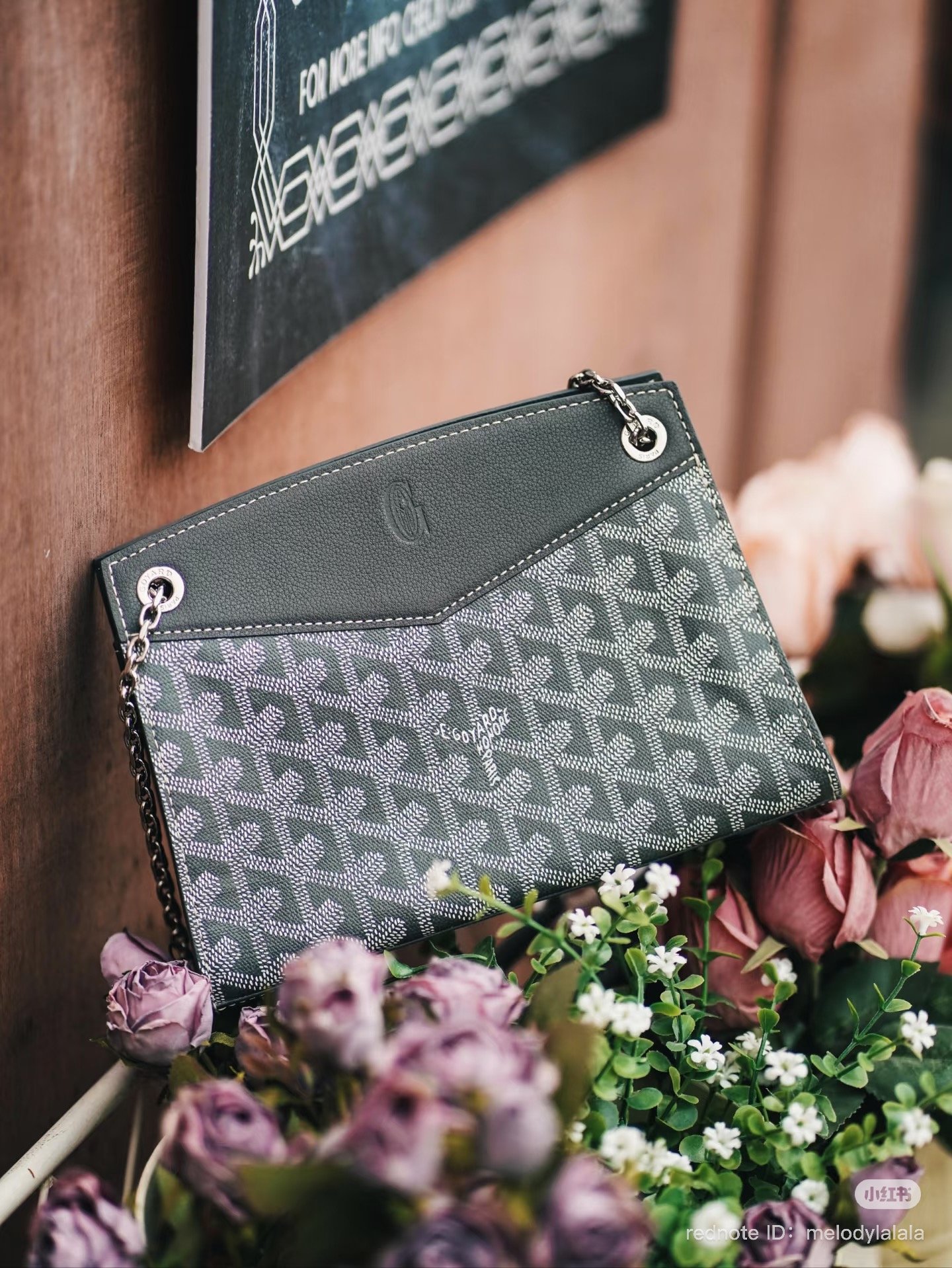 すぐ届く【GOYARD】プチ・フロ・ミニバッグ レザーストラップ付 国内発送♡GOYARD ゴヤール プチ・フロ・ミニバッグ (GOYARD