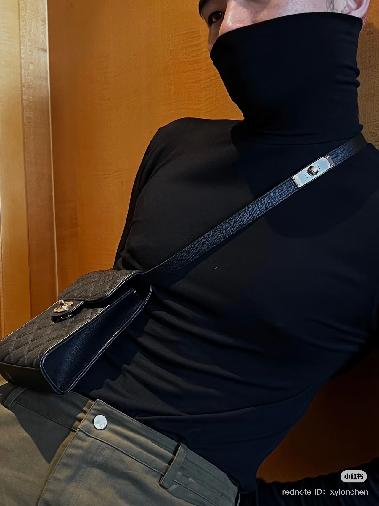 hermes kelly belt used as a crossbody strap