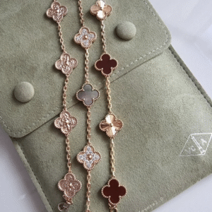 10 Van Cleef & Arpels Classics for Your Jewelry Collection