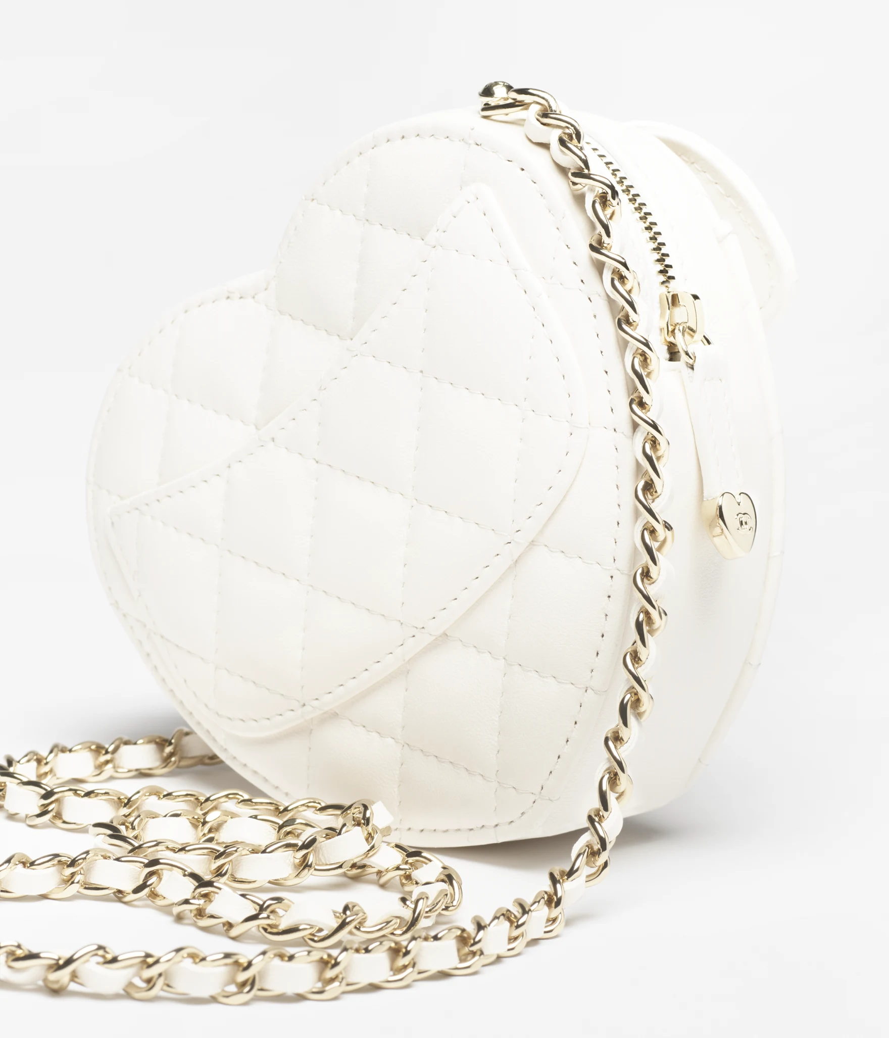 chanel pre-fall/winter 2025/25 25b bags heart bag chanel 25