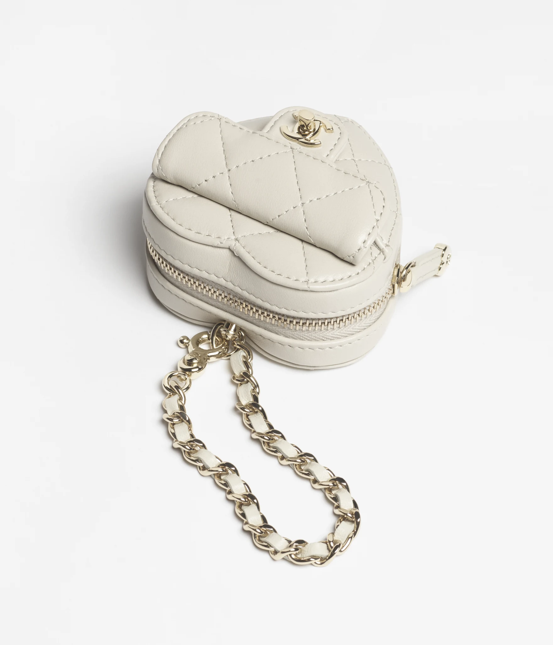 chanel pre-fall/winter 2025/25 25b bags heart bag chanel 25