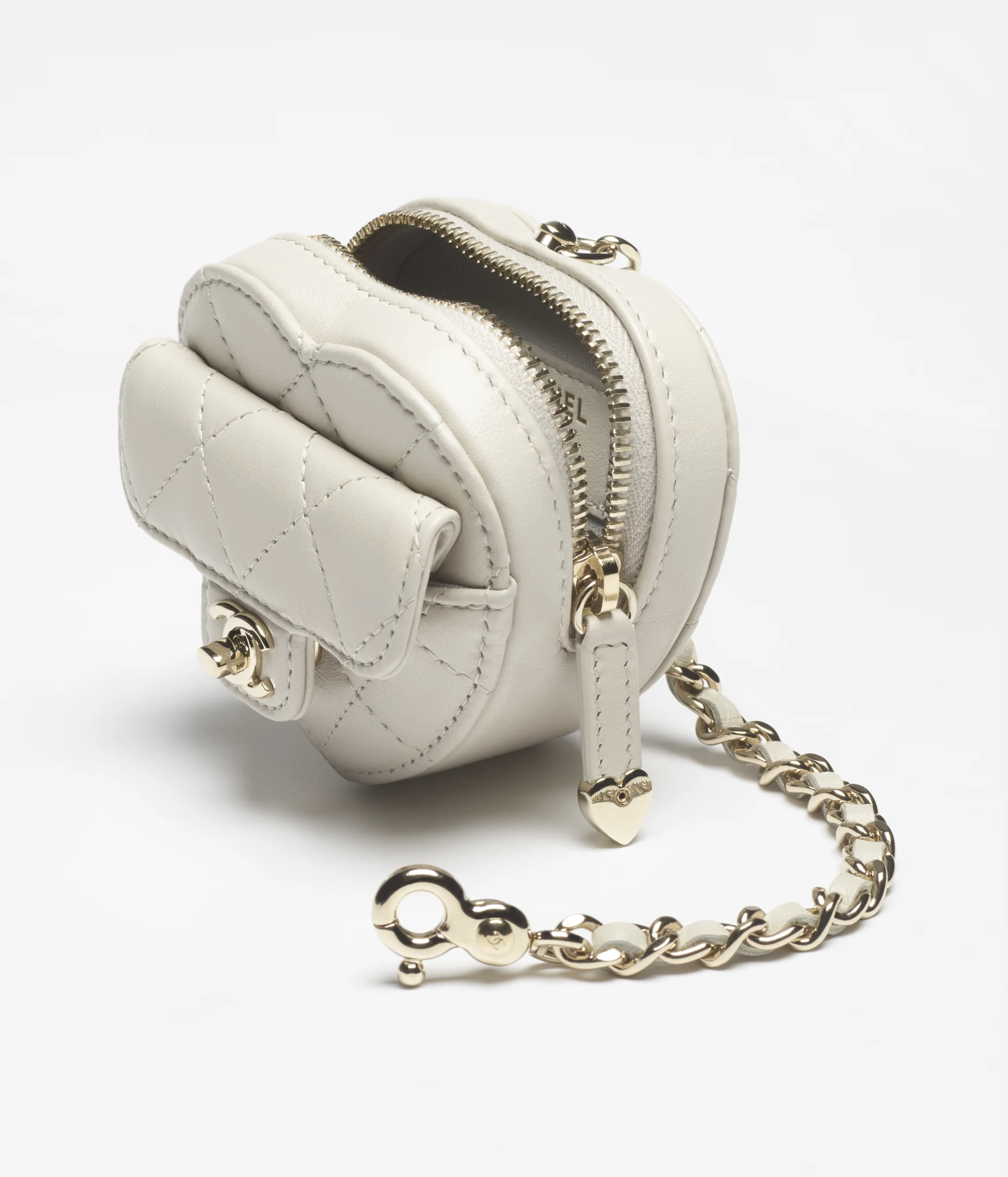 chanel pre-fall/winter 2025/25 25b bags heart bag chanel 25