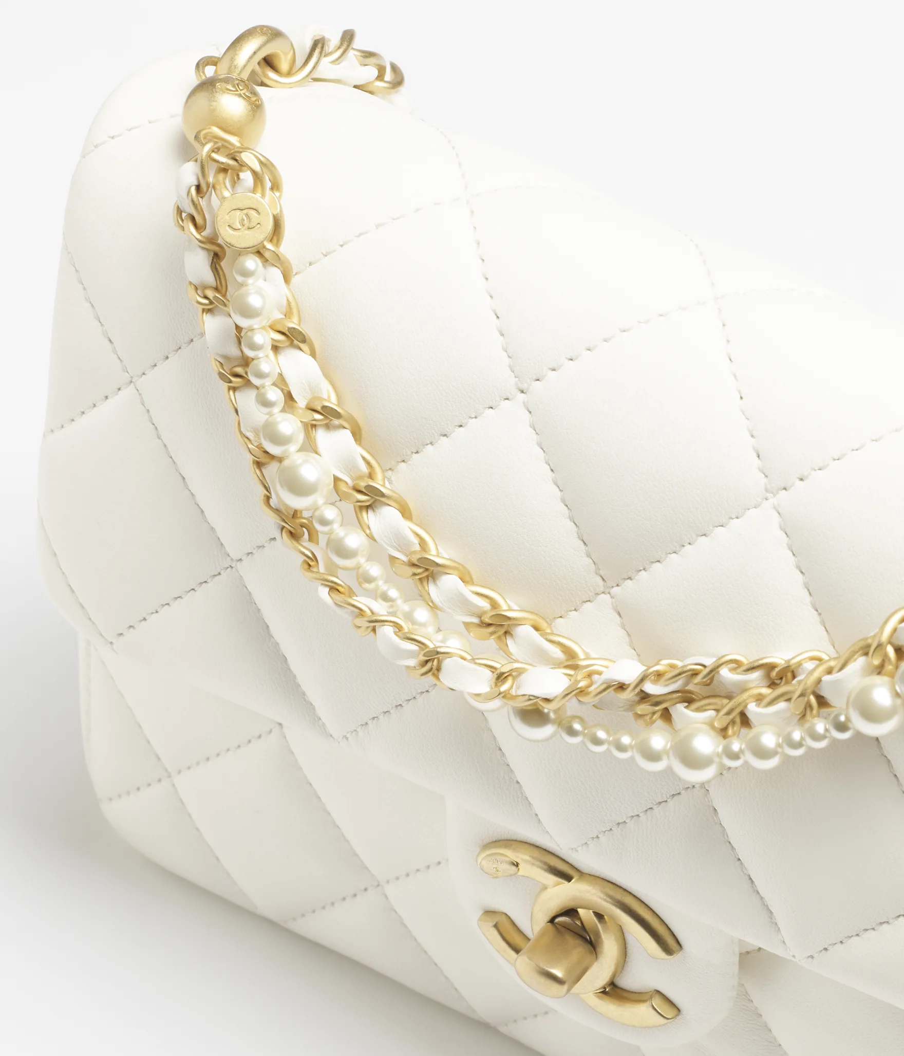 chanel pre-fall/winter 2025/25 25b bags heart bag chanel 25