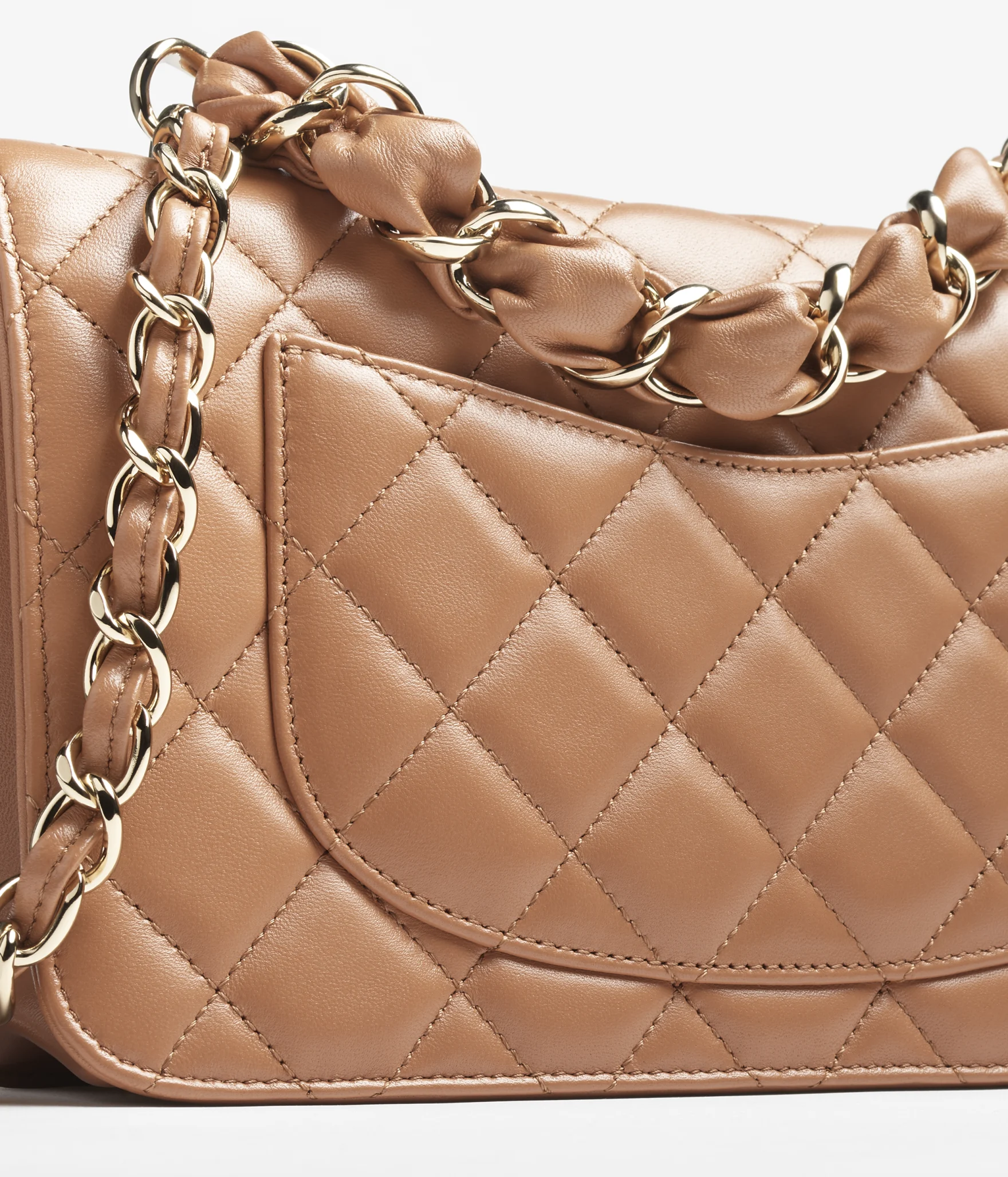 chanel pre-fall/winter 2025/25 25b bags heart bag chanel 25