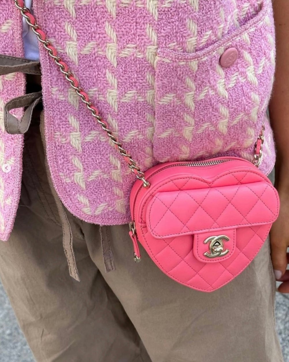 【復刻ハートに胸キュン】CHANEL★ベルトバッグ★25B限定 Chanel's Heart Bag Returns in 25B, and the Love Is Real