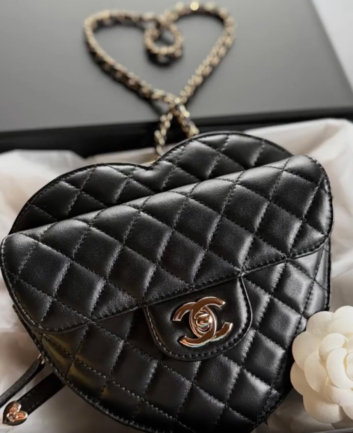 【復刻ハートに胸キュン】CHANEL★ベルトバッグ★25B限定 Chanel's Heart Bag Returns in 25B, and the Love Is Real