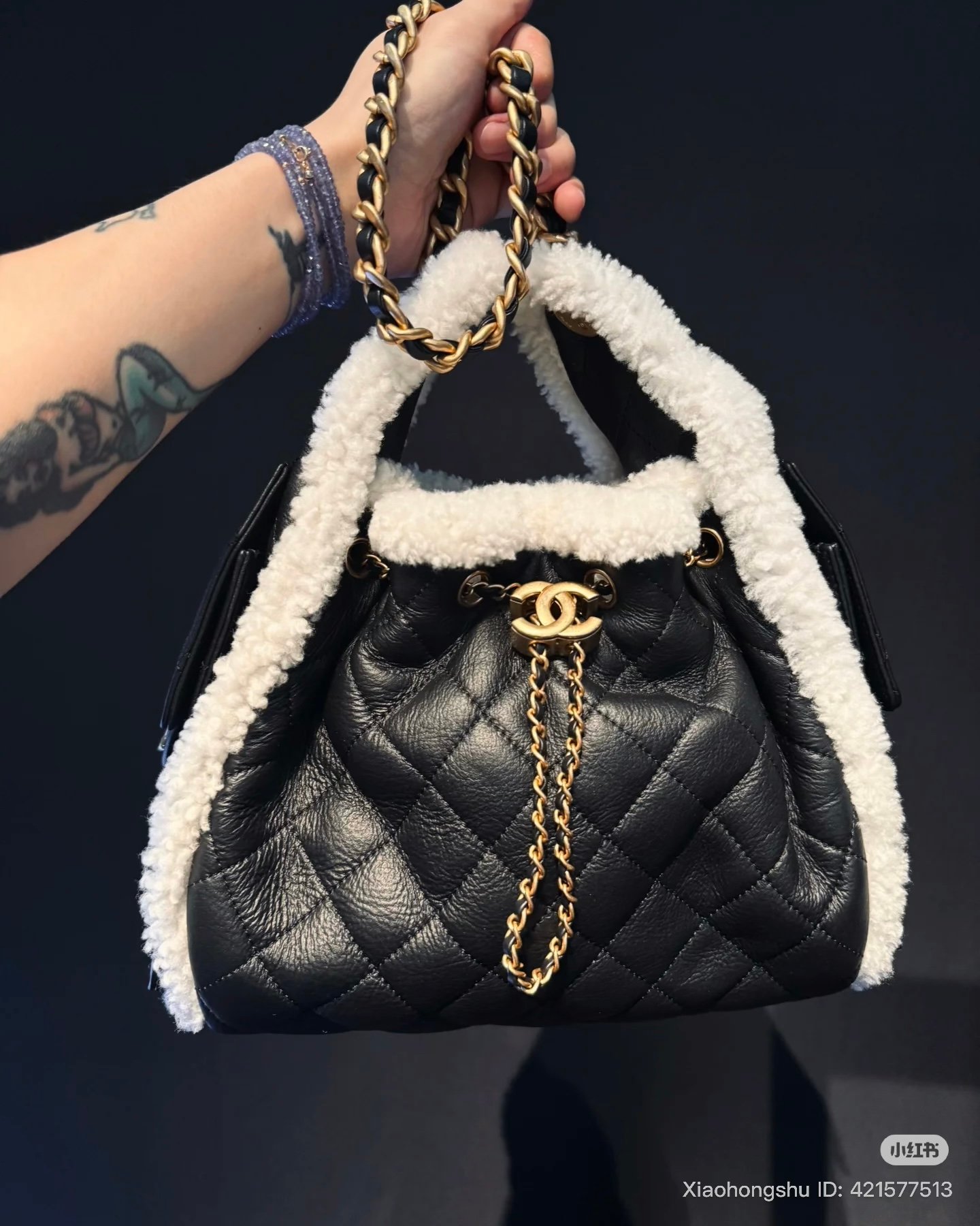 Chanel Fall-Winter (25K) chanel 25 shearling