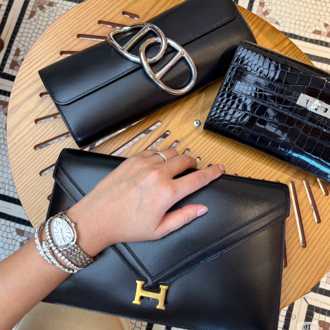 The Ultimate Hermès Clutch Guide - PurseBop