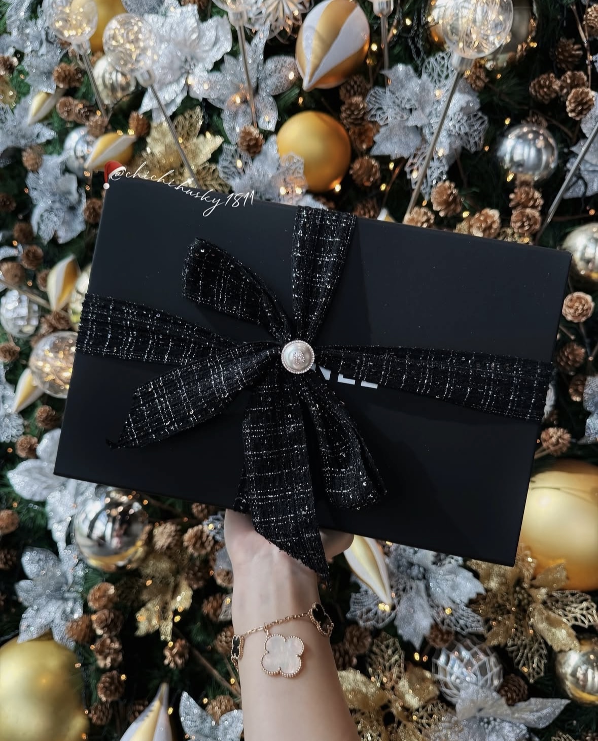 20 Jewelry Pieces To Make the Holidays Sparkle