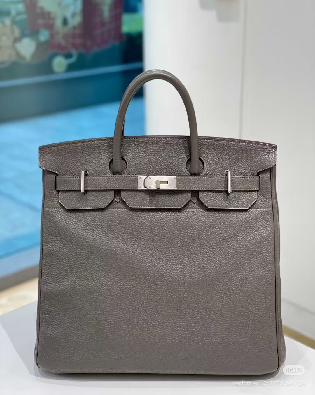 How Do Hermès’ and Louis Vuitton’s First Bags Compare Today?