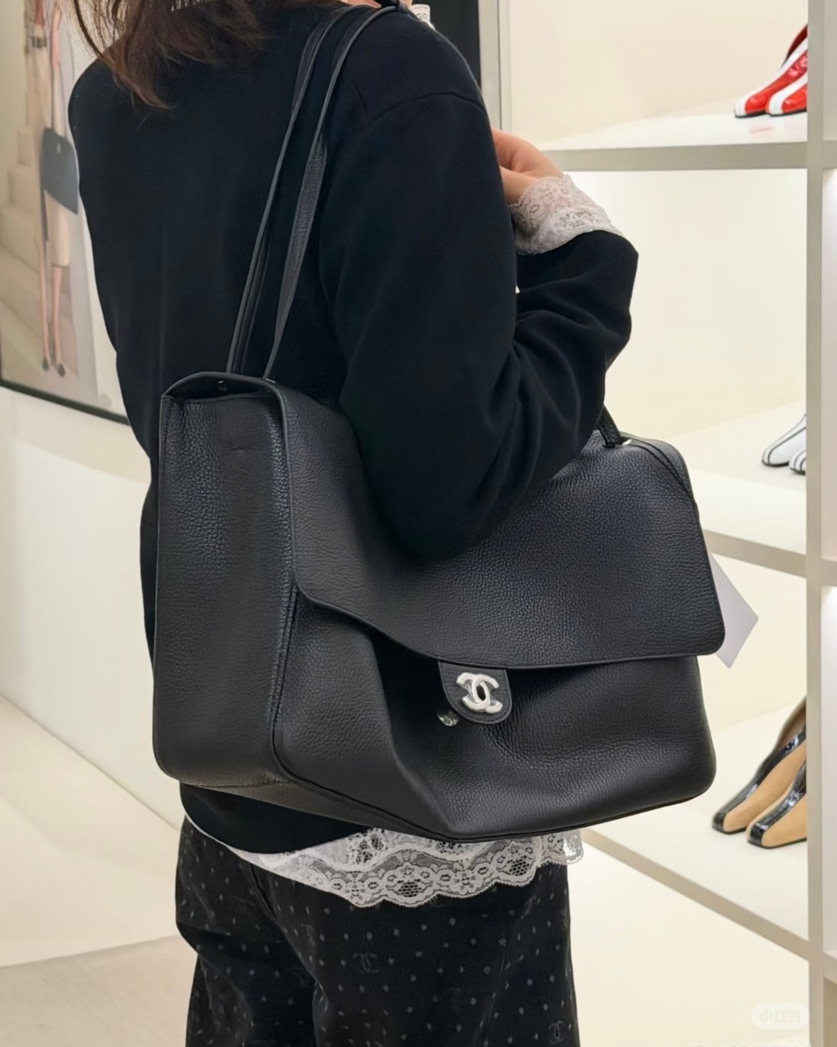 chanel 26s,chanel blazy bags,chanel large tote,Chanel Maxi Flap Bag,chanel large bag